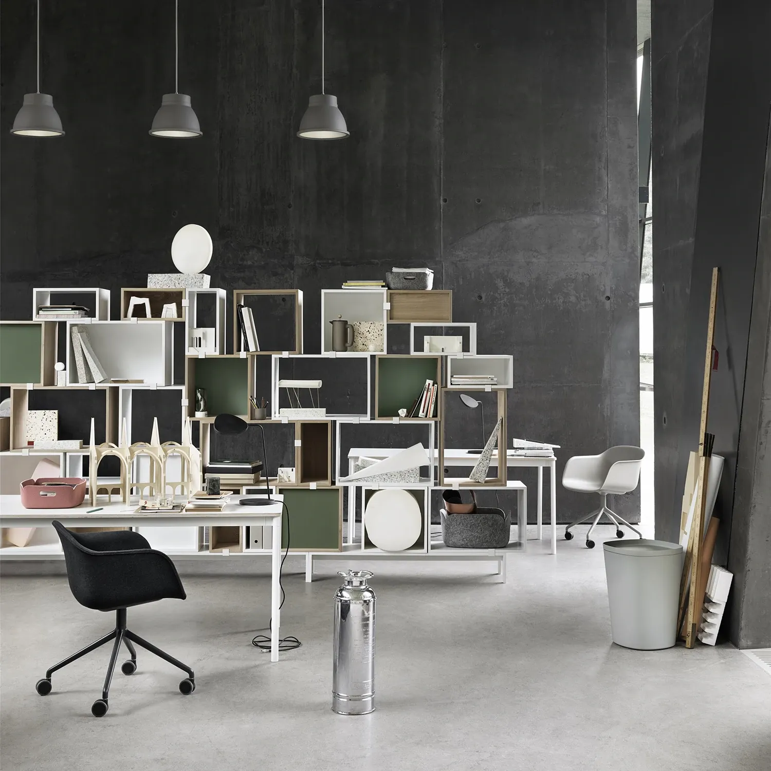 muuto | stacked storage system | podium | white - DC