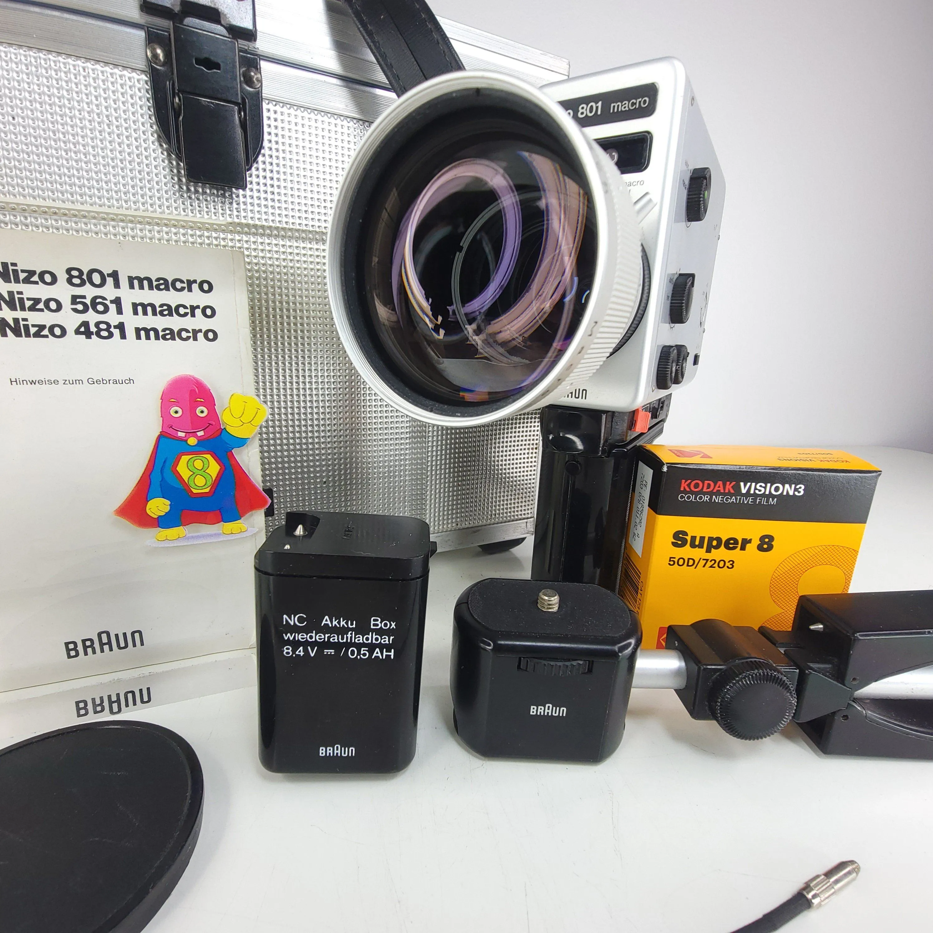 Nizo 801 Macro Super 8 Camera Ultimate Bundle