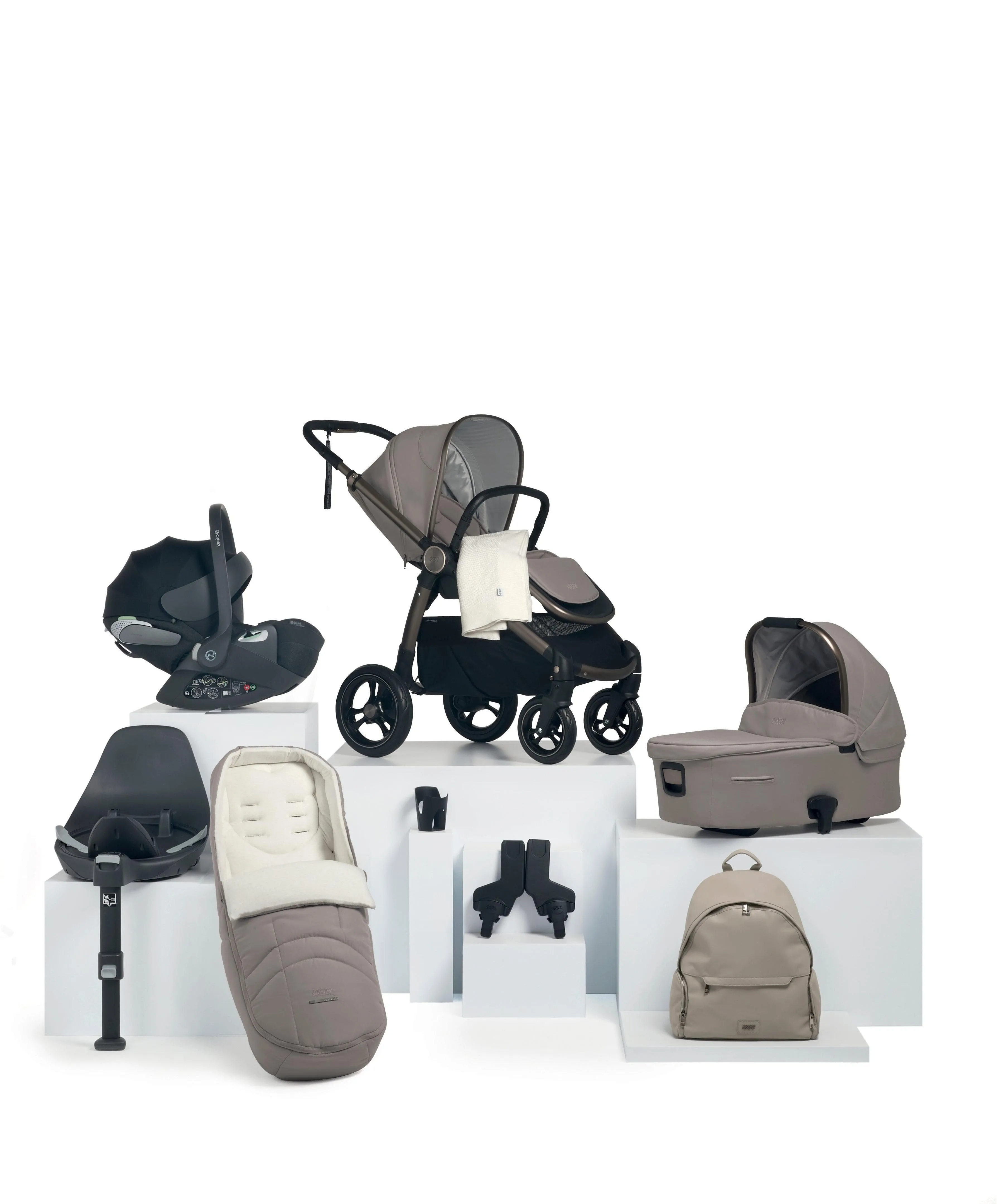 Ocarro Pushchair Bundle with Cybex Cloud T Car Seat (9 Pieces) - Studio