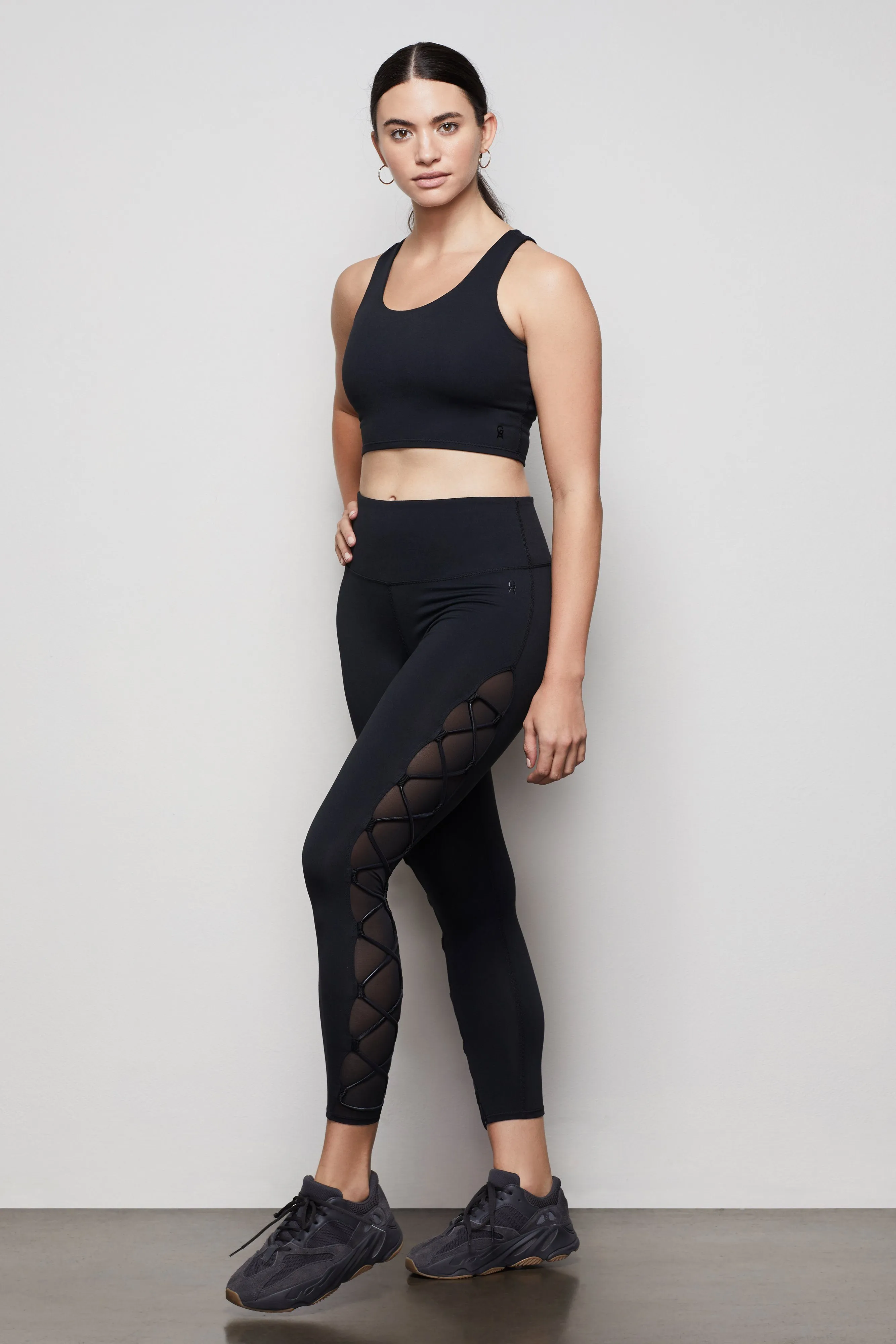THE CRISS CROSS LEGGING | BLACK001