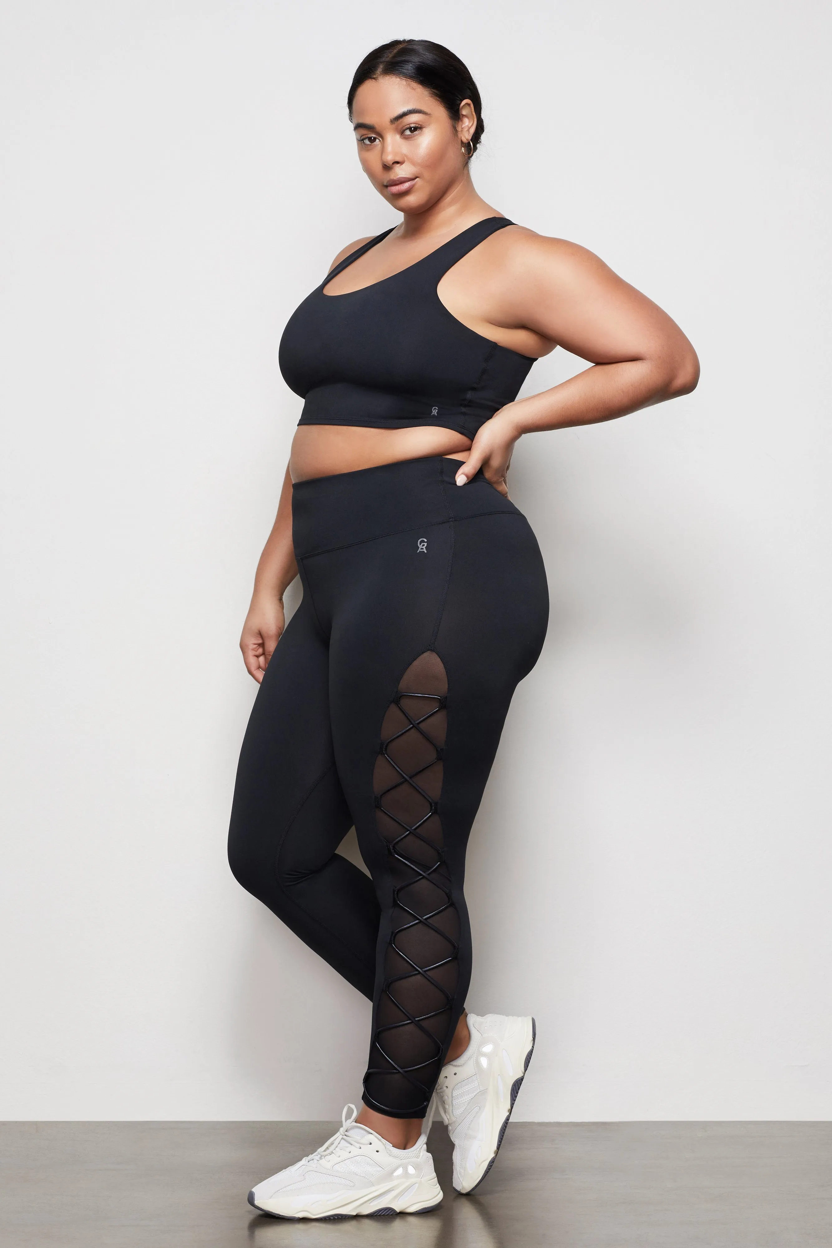 THE CRISS CROSS LEGGING | BLACK001